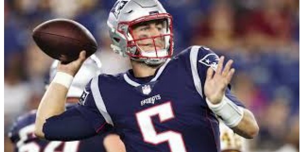 Danny Etling devient un récepteur large